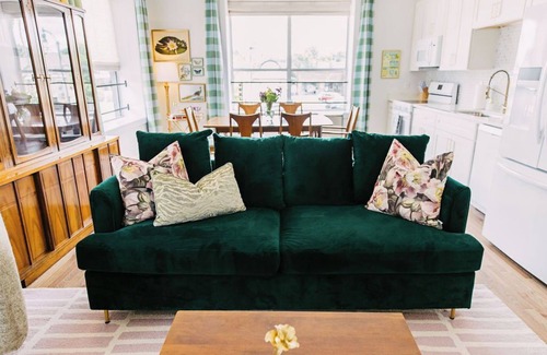 Cooper-Young Historic District Apartment | NEW! Charlie's Corner by Pettigrew Adventures - Located in Cooper Young