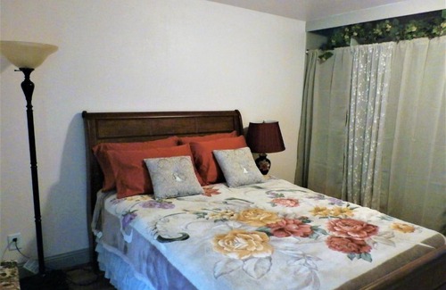 Oakhurst Apartment | NEW CHARMING 2 BEDROOMS UNIT CLOSE TO EVERYTHING