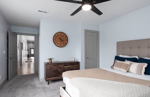 Shelby Park House | New! Charming 3BR 2 BA close to downtown!