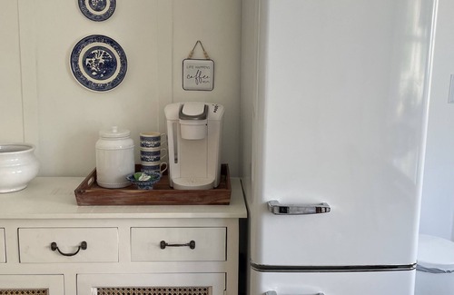 Greenville - Spartanburg Cottage | NEW Charming Downtown Cottage with Office + Peloton!
