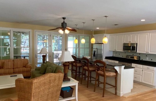 Melrose on the Beach Cottage | NEW!! CHARMING SEA'S THE DAY COTTAGE