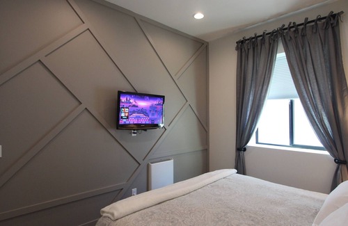 Manito Apartment | New charming South Hill luxury private apartment in ideal location