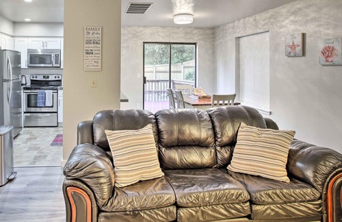 University Place House | NEW! Charming University Place Getaway w/ Deck!