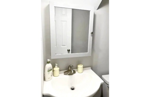 Fayetteville House | NEW✯Cheerful & Spacious Studio W/Private Entrance