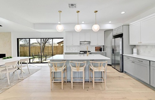 North Austin Civic Association House | New! Chic & Modern 3BR Home in North Austin!