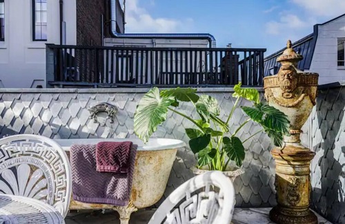 Old Town Apartment | NEW! Chique Salon de Franz - with large terrace