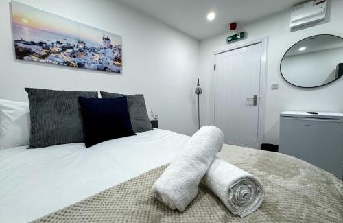 Adamsdown Apartment | New City Centre Gem 1-Bedroom Flat with Free Parking