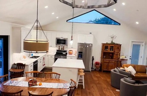 Santa Ynez House | New CLEAN Santa Ynez Cottage