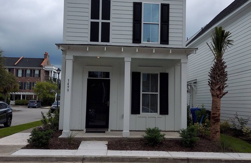 Myrtle Beach Cottage | NEW! Coastal Cottage. Live, Work, & Play like you're on VACATION everyday.