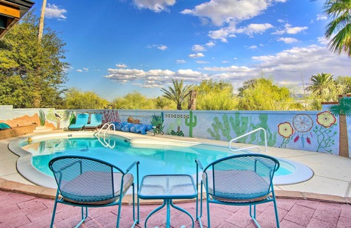 Green Valley House | NEW! Colorful Green Valley Getaway + Private Pool!