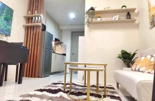 San Andres Bukid Condo | New Condo near MOA w/city view and balcony. Sunset in the privacy of your room!