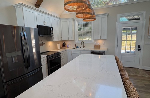 La Follette House | New Construction Norris Lakefront Home w/Dock - Gentle slope to Lake. Sleeps 12