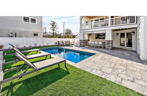 Harvey Cedars House | New Construction, 5 bedrooms with a pool