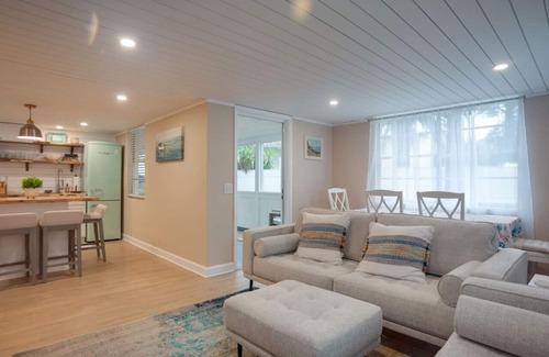Folly Field Cottage | New Cottage: 4th row & fully fenced back yard!