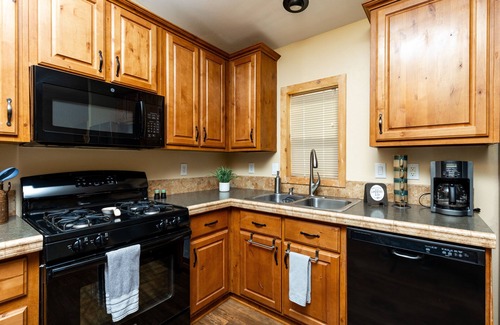 Payson Cabin | *NEW!* Cozy Cabin-5 minutes from Downtown Payson!