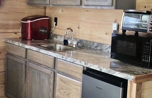 Jamestown Cabin | New Cozy Cabin In The Woods