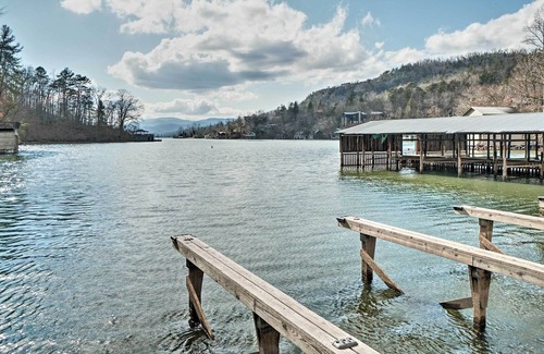 Clayton Cottage | NEW! Cozy Clayton Cottage < 1/2 Mi to Boat Dock!