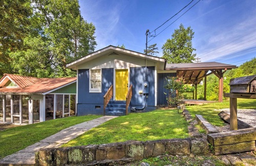 Clayton Cottage | NEW! Cozy Clayton Cottage < 1/2 Mi to Boat Dock!