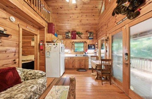 Andrews House | NEW! Cozy Creekside Cabin with Wraparound Porch