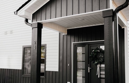 Saxon House | NEW Cozy Pair Townhome unit 2 in Spartanburg