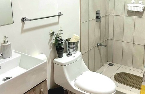 San Rafael Apartment | [NEW-100Mbps-A/C] Mindful-Stay@Slothy Flat 🦥✨