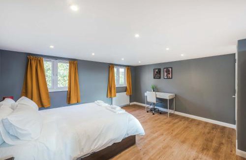 New Cross Apartment | New Cross family home near Greenwich