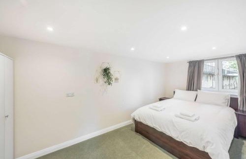 New Cross Apartment | New Cross family home near Greenwich