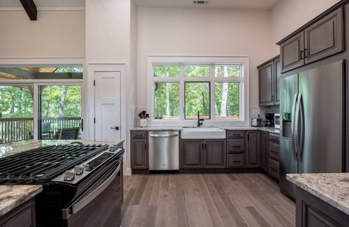 Glenville House | New Custom Home in Chinquapin Rich with Amenities