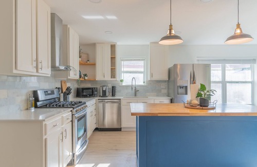 Garland House | NEW Custom Renovated Home Sweet Home | 4 BD 2 BA