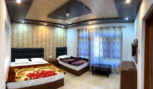 Dal Lake Hotel | New Damir palace