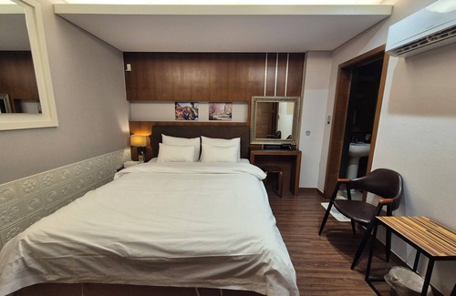 Dogok-dong Hotel | New Day Hotel Gangnam