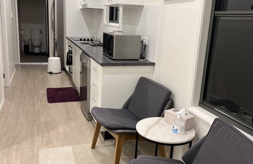 Hillsdale House | New Deluxe Guesthouse (4)