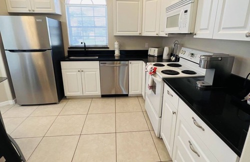 Indian Point House | New! Disney Vacation Oasis! Lake View & Heated Pool.