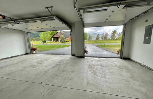 Tamarack Resort Cabin | New Donnelly Cabin w/Hot Tub, Near Lake Cascade!