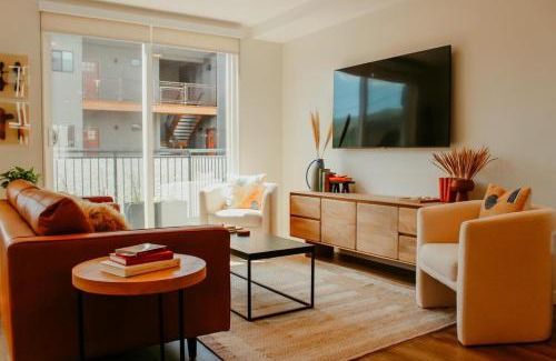 Hailey House | New Downtown Hailey Condo with Rooftop Hot Tub