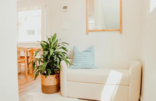 Hailey House | New Downtown Hailey Condo with Rooftop Hot Tub