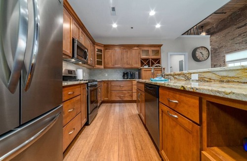 Lexington Condo | New! Downtown Loft - Walk to WLU & VMI