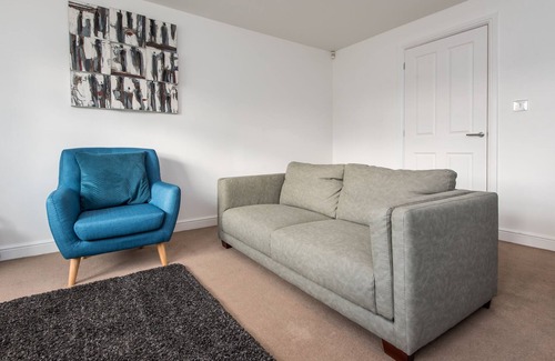 Durham Apartment | New Durham Courtyard - perfect for people visiting/ working in Durham