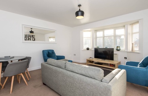 Durham Apartment | New Durham Courtyard - perfect for people visiting/ working in Durham