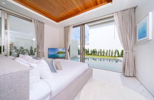 Si Sunthon Villa | New Elegance & Tropical Luxury - 4BR Pool Villa in Lux Pride 2 V8 Residence, near Laguna