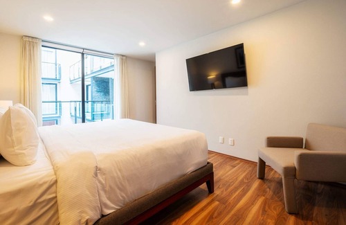 Coyoacan Condo | NEW Equipped Condo w/GYM & Roof