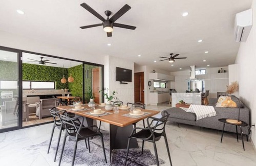 Ejidal Villa | NEW! Exclusive Villa 10min to Beach Priv Poolnn