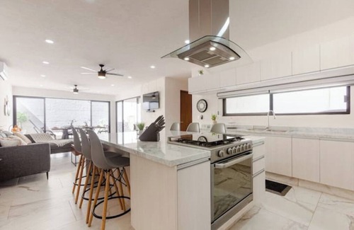 Ejidal Villa | NEW! Exclusive Villa 10min to Beach Priv Poolnn