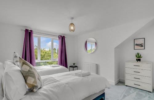 Norwich House | New Family & Contractor Home Lyhart Rd