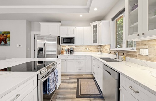 Whitefish House | New family-friendly townhouse w/HOT TUB minutes from downtown WF and Ski Resort