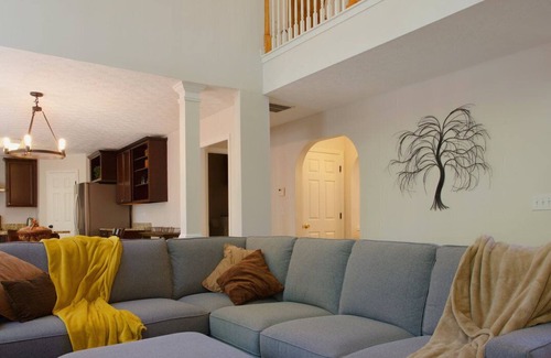 Fayetteville House | NEW Fayetteville , near Airport, Trilith, Shopping mall, Data Center, NASCAR