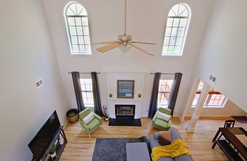 Fayetteville House | NEW Fayetteville , near Airport, Trilith, Shopping mall, Data Center, NASCAR