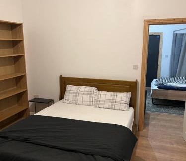 Walsall House | New flat, own bathroom, sitting room & large bedroom - Walsall