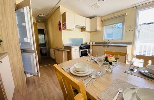 New Forest District House | New Forest Bees Holiday Home, Bashley