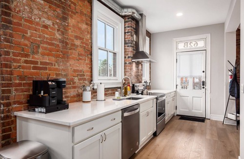 University District Apartment | NEW! | Free Parking | Central Location